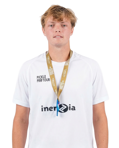 Jayden Broderick  en acción