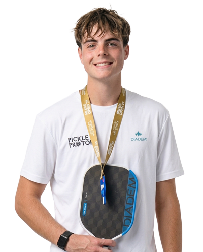 Joshua Bright  en acción